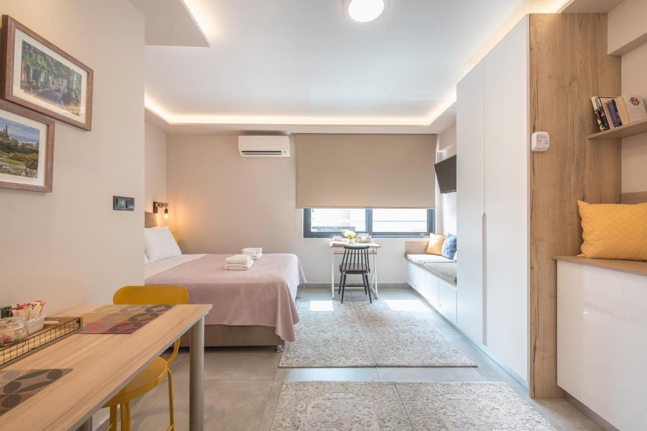 Appartement ✰Bright, Renovated, Spacious And Cosy Studio✰ à Athènes Extérieur photo